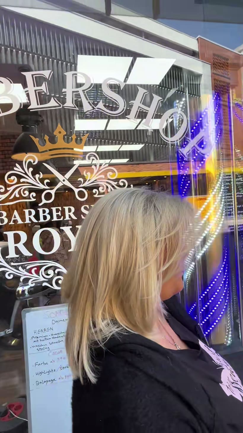 Barbershop Royal Schaufenster mit Wappen in der Volme Galerie Hagen
